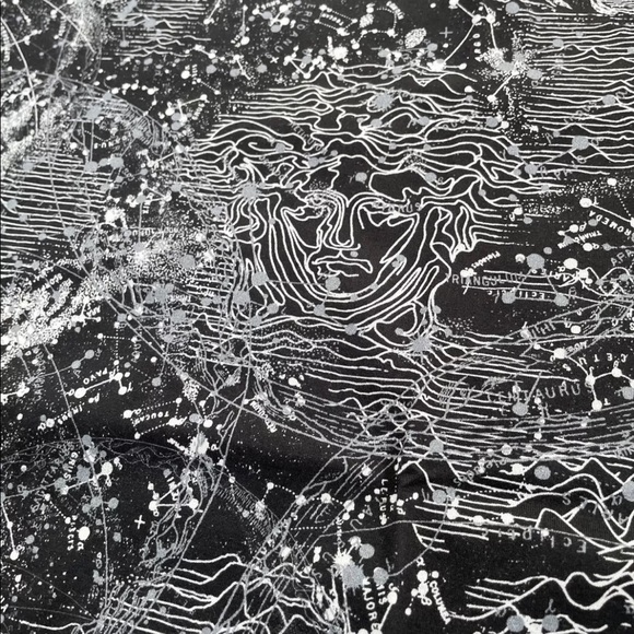🌌Very Rare Versace Constellation Medusa Head Star print tshirt🌌 - Picture 10 of 16